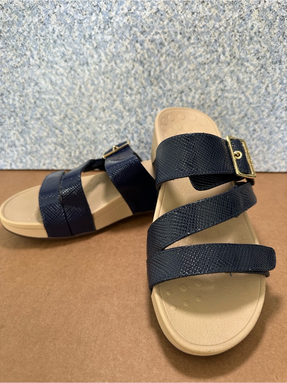 Vionic Pacific Rio Navy Lizard Slide Sandals NWT Sz 9